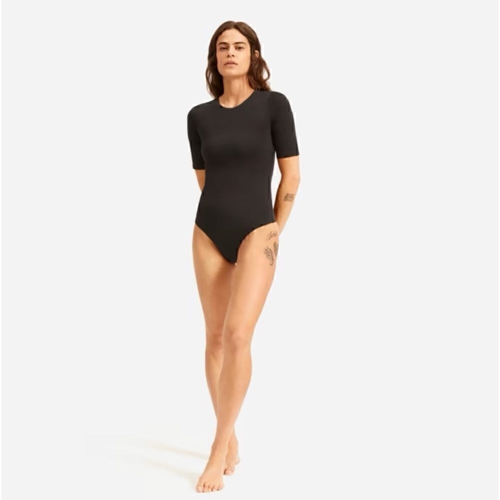 Everlane The Short-Sleeve Crew Neck Bodysuit in Black Size XXSmall